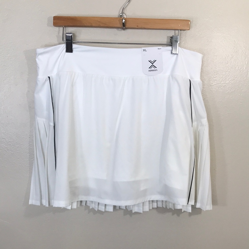NEW Xersion White Pleated‎ Skort Tennis Pickleball